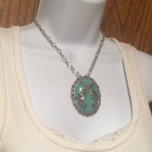 Western Rhinestone Pistols Pendant for necklace - Picture 14 of 14